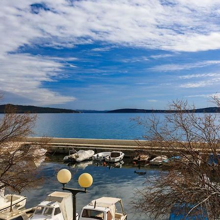 Holiday Home Obrov คาชเตลา ภายนอก รูปภาพ