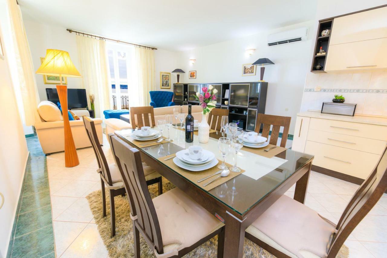 Holiday Home Obrov คาชเตลา ภายนอก รูปภาพ